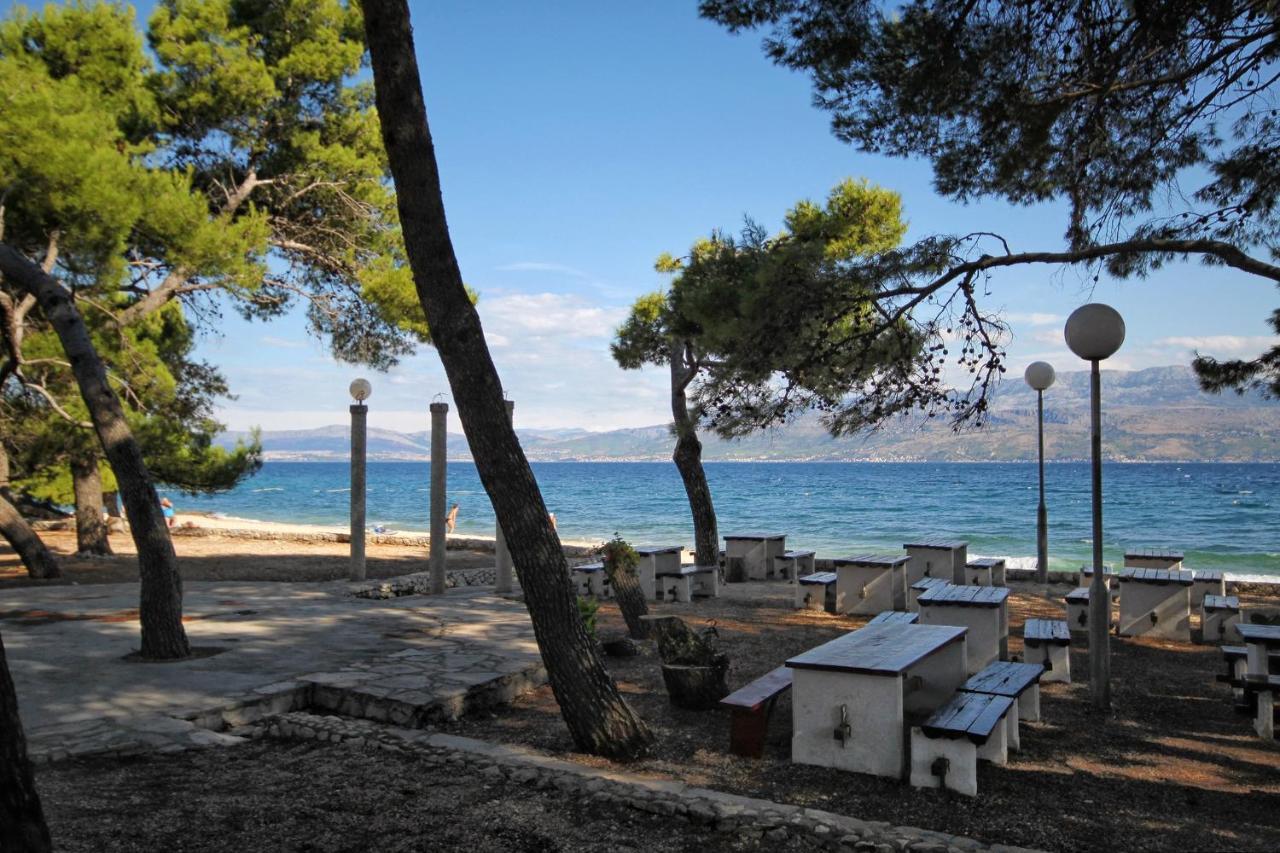 Apartments And Rooms With Parking Space Supetar, Brac - 5658 Buitenkant foto